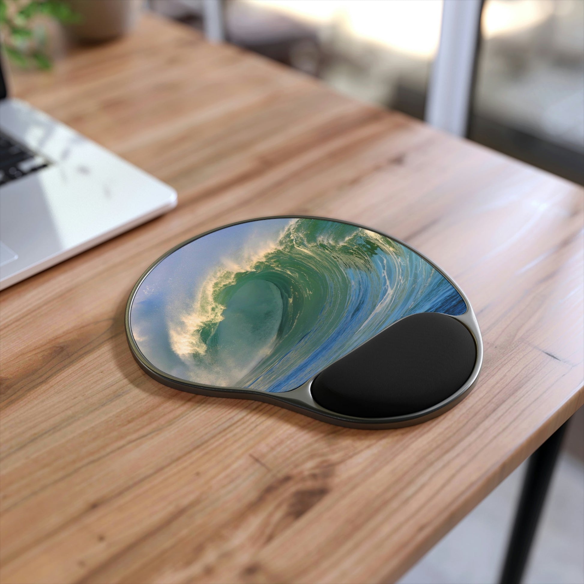 Ergonomic Mouse Pad With Wrist Rest - US PRINT - A big wave breaking at Waimea Bay on Oahu in Hawaii - USA NATURE - Green Forest Home