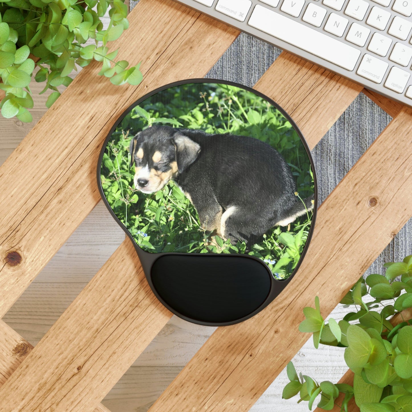 Ergonomic Mouse Pad With Wrist Rest - US Print - A puppy is getting his necessities done - Puerto Rico - PETS - Green Forest Home