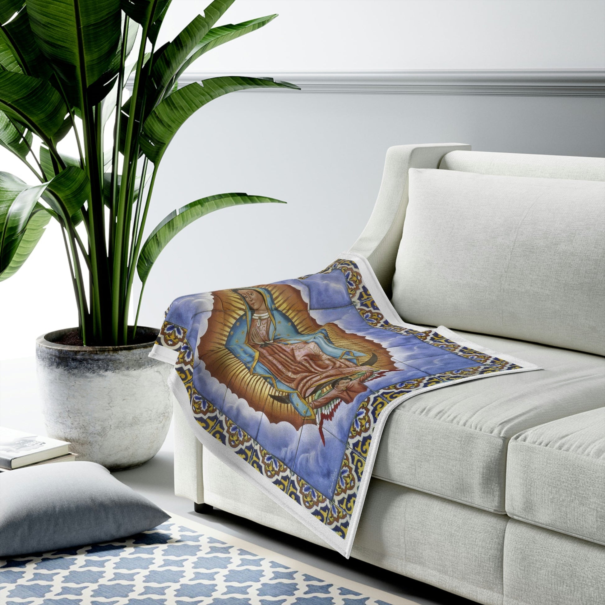 Manta de felpa de terciopelo - Velveteen Plush Blanket - Our Lady of Guadalupe, also known as the Virgen of Guadalupe - Mexico - Catholicism - Green Forest Home