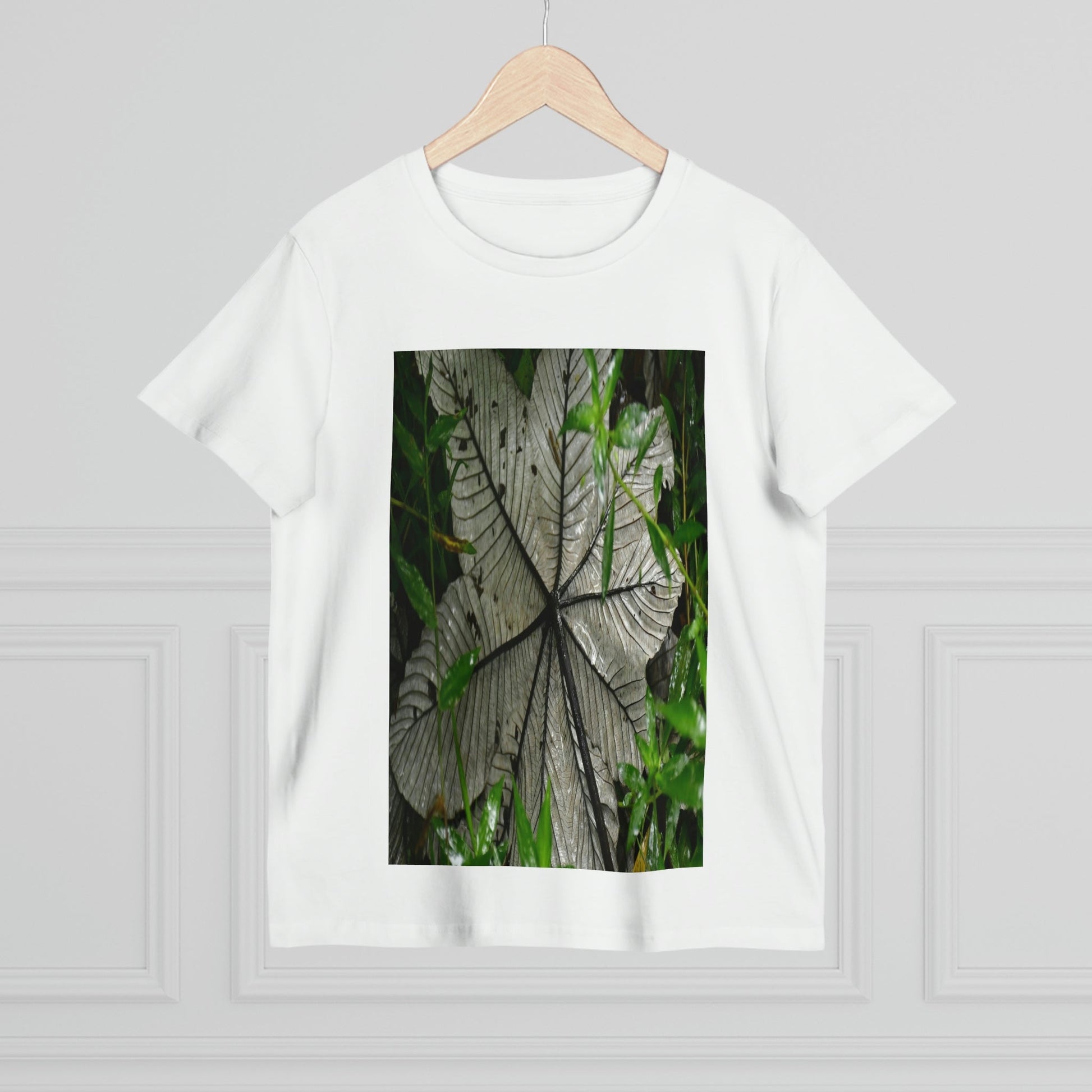 Printed in AUSTRALIA - Women’s Maple Tee - Yagrumo Tree leaf - El Yunque rainforest - HumanVision 👩‍🦰 - Green Forest Home