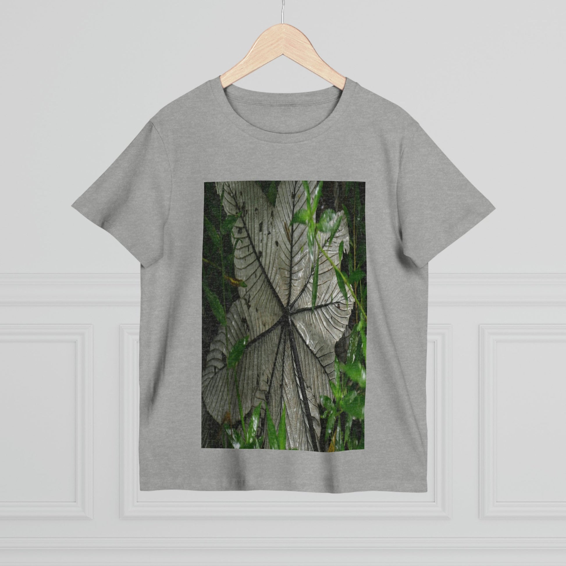 Printed in AUSTRALIA - Women’s Maple Tee - Yagrumo Tree leaf - El Yunque rainforest - HumanVision 👩‍🦰 - Green Forest Home