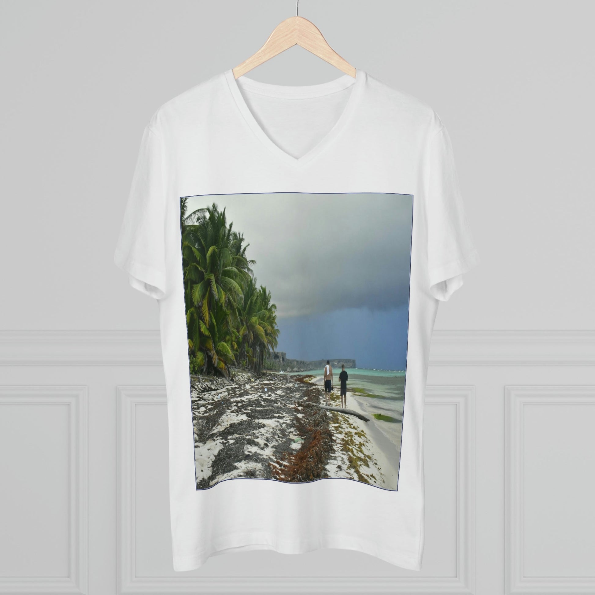 PRINTED in GERMANY for EU - Men’s Presenter V-neck - The remote ISOLATED paradise of Mona Island near Puerto Rico - Green Forest Home