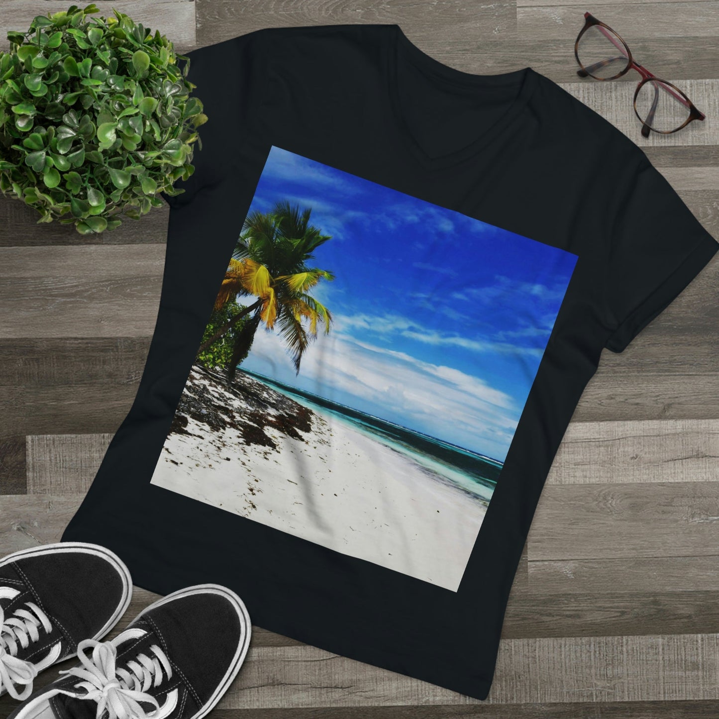 PRINTED in GERMANY for EU - Men’s Presenter V-neck - The remote ISOLATED paradise of Mona Island near Puerto Rico - Green Forest Home