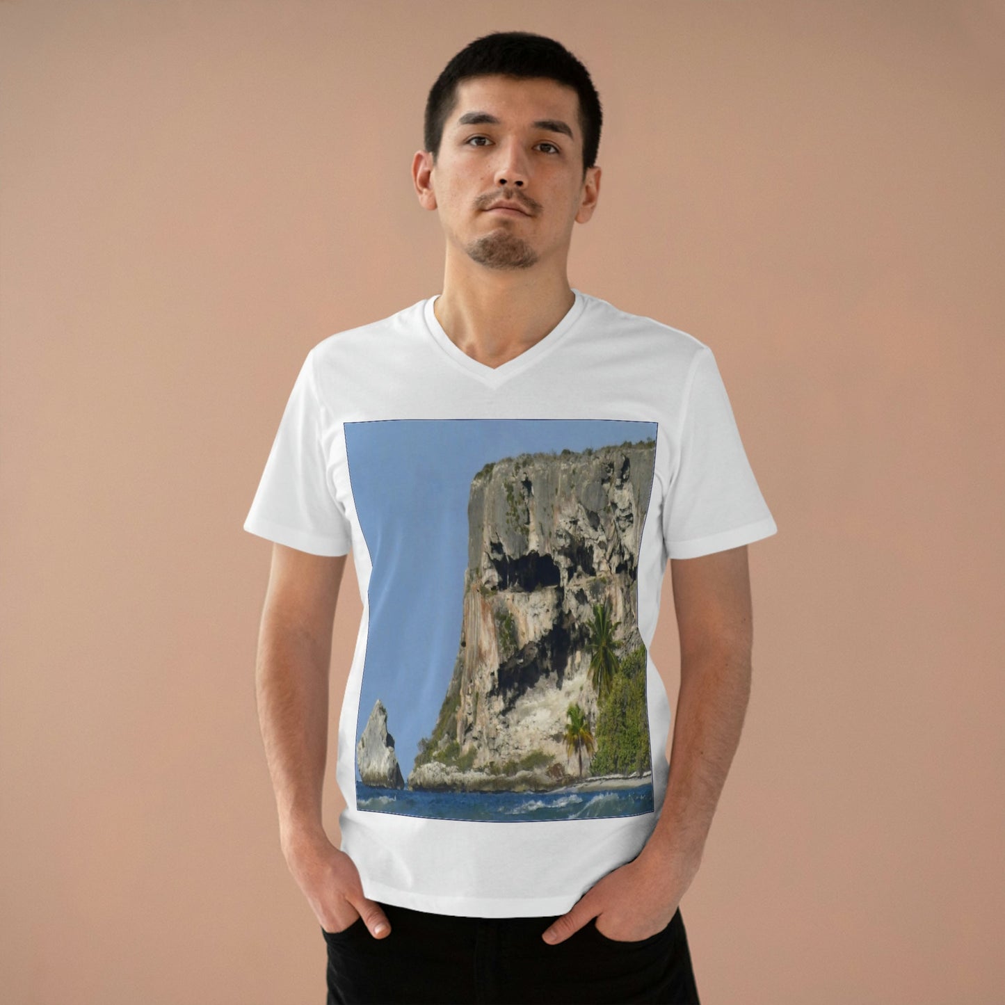 PRINTED in GERMANY for EU - Men’s Presenter V-neck - The remote ISOLATED paradise of Mona Island near Puerto Rico - edge of pajaros beach and caves - Green Forest Home